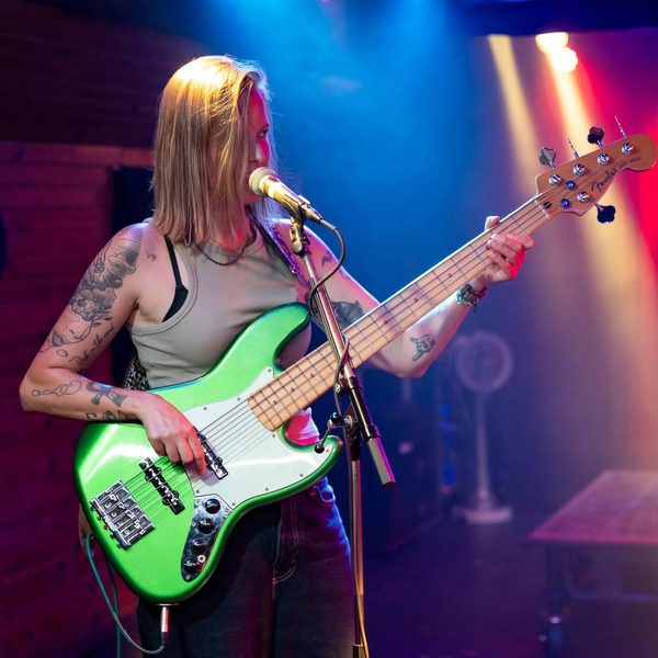 Fanny Glaude, bassiste de Gunfish OK