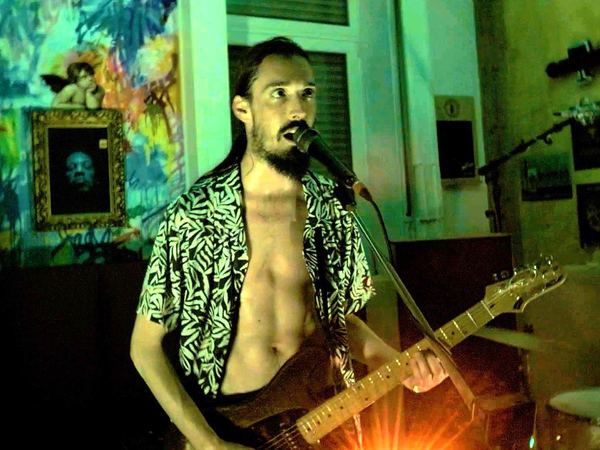 Fabien Cupers au chant